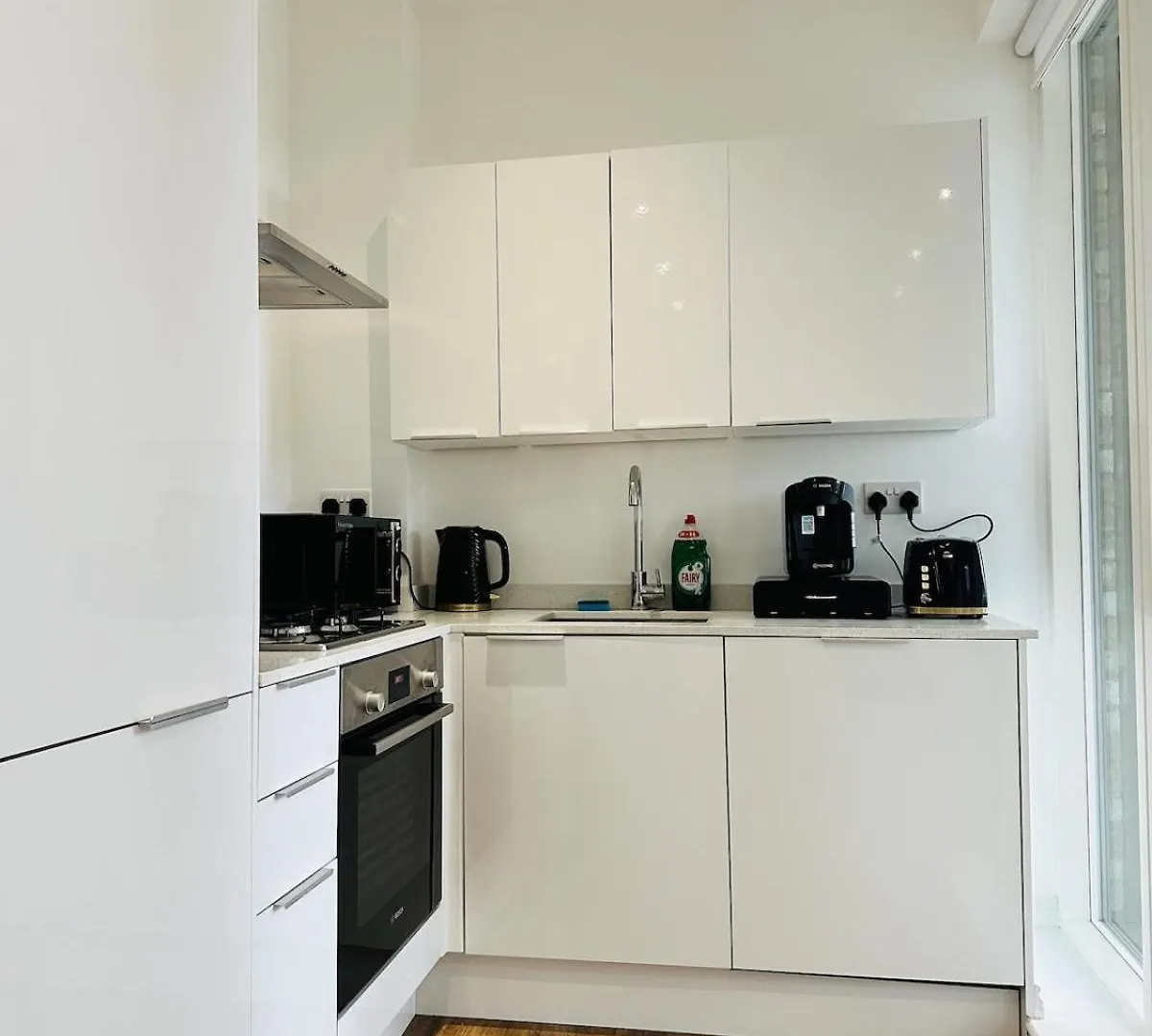 Spacious Central Apartment Close To Major Station London 0*,